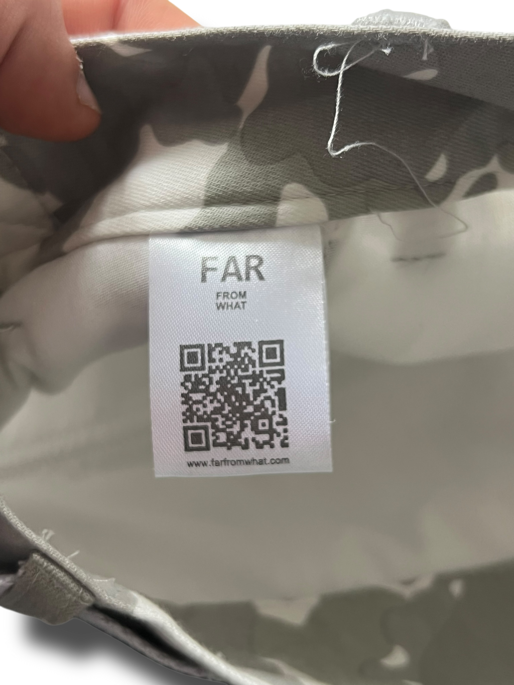 Far from What camo kalhoty