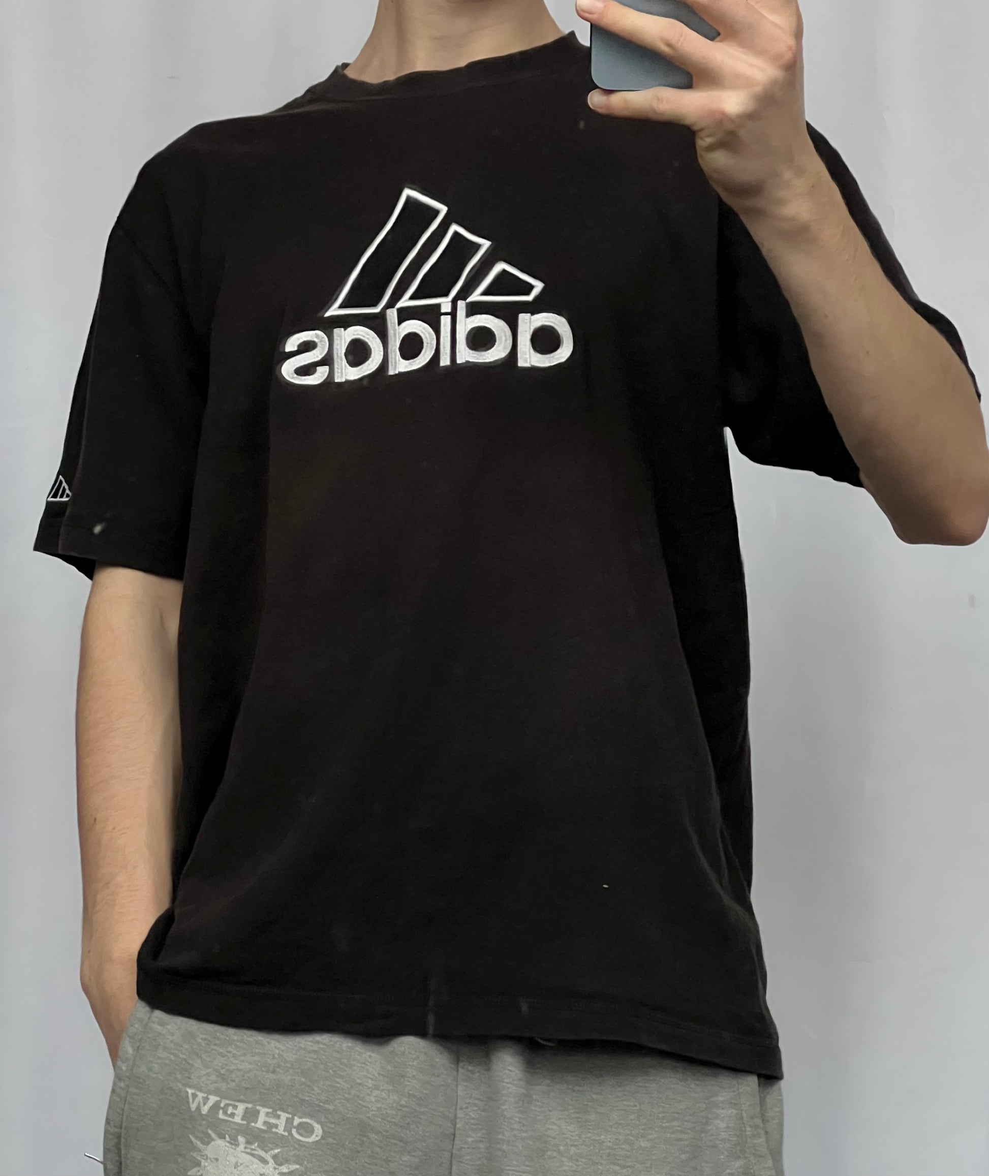 Vintage 90s baggy adidas washed tričko
