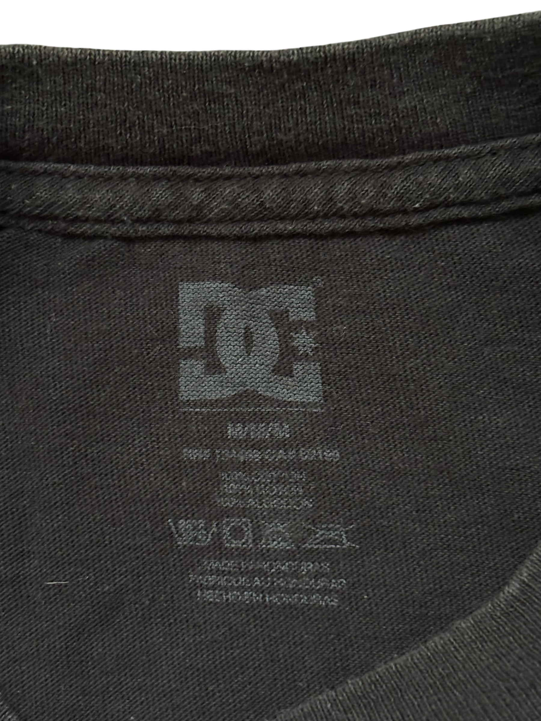 Y2K DC graphic tee