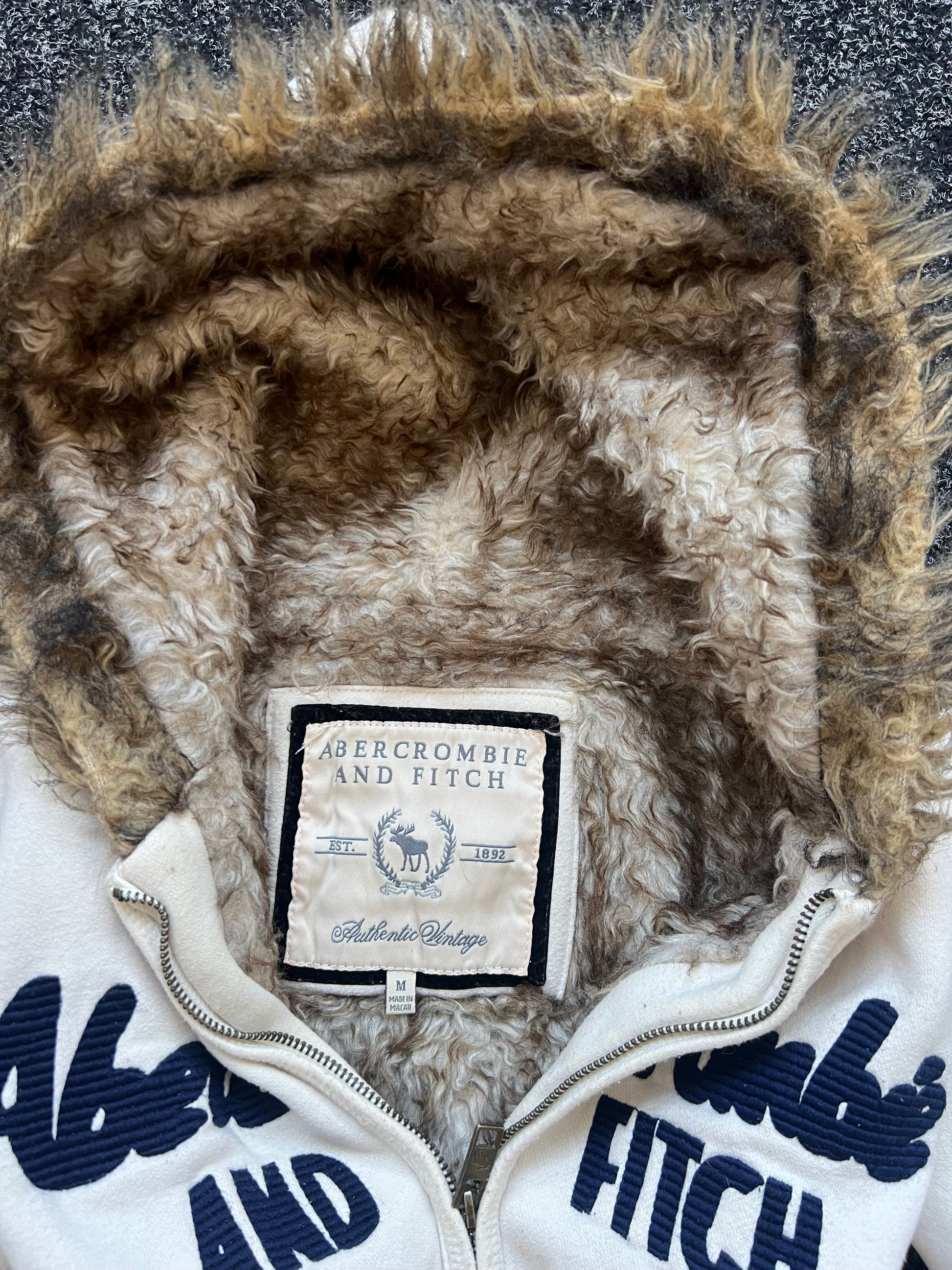 Vintage Abercrombie and fitch krátká mikina na zip s kožíškem