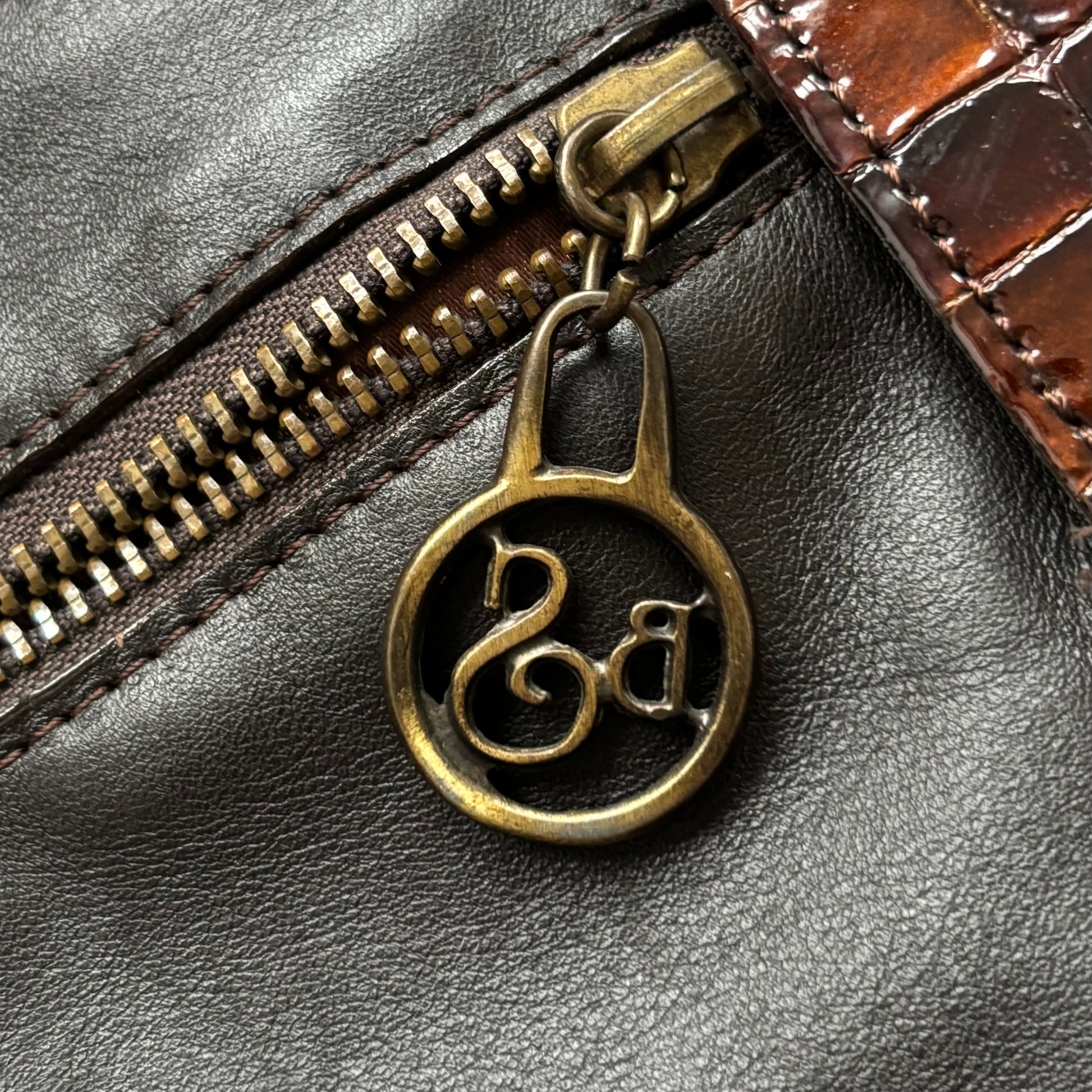 Y2K crocodile lather kabelka