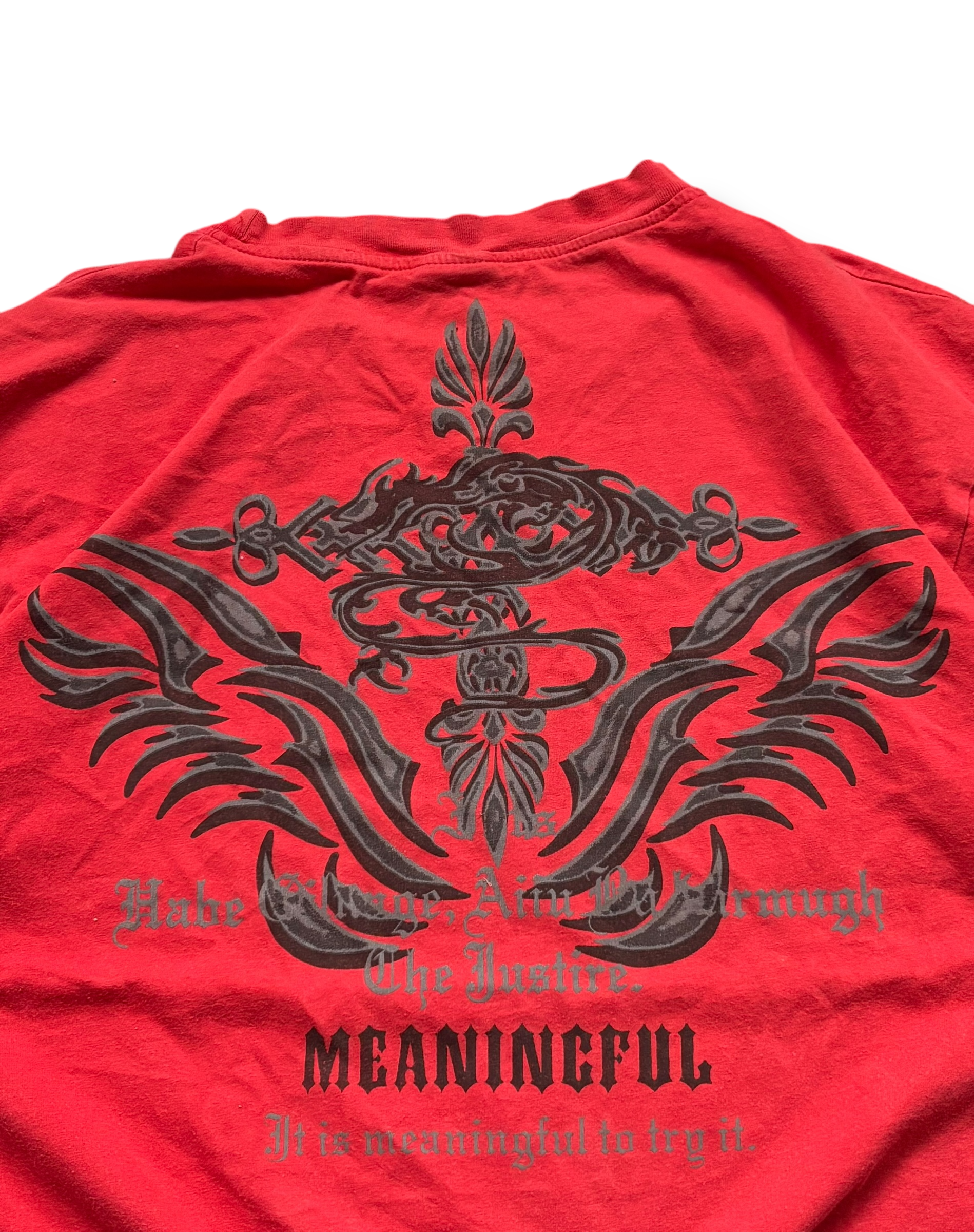 Y2K tribal graphic tričko