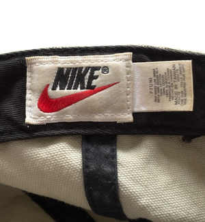 Vintage 90s Nike kšiltovka